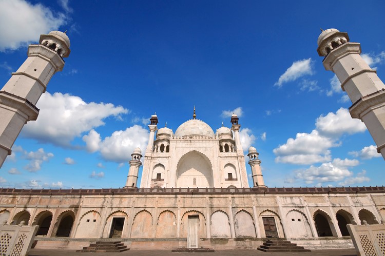 Bibi-ka-Maqbara, een kleine replica van de Taj Mahal